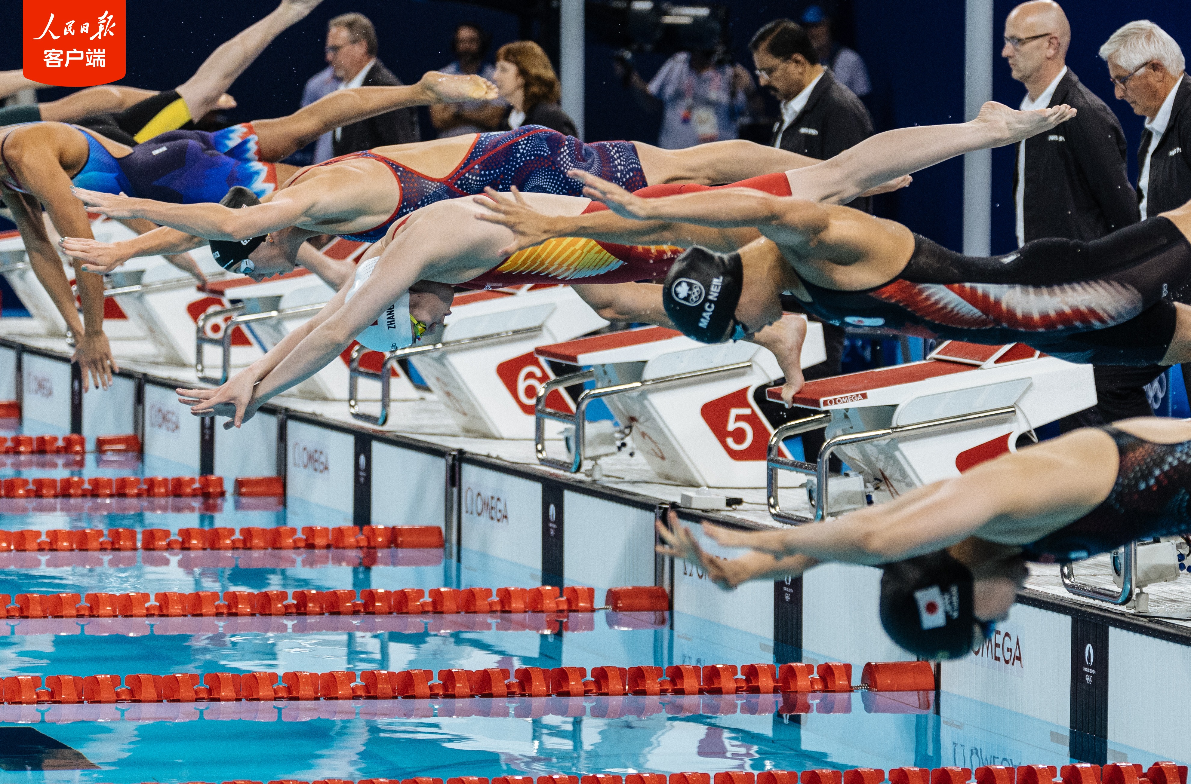 得铜牌中国选手张雨霏以56秒21游泳女子100米蝶泳决赛中当地时间28日