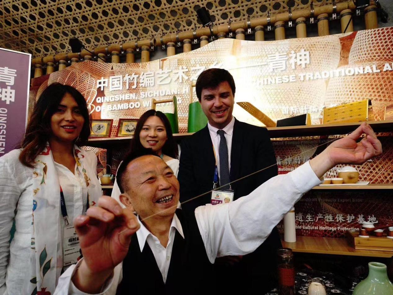 960bb99d07f7e9a9af49cb3ea43f646