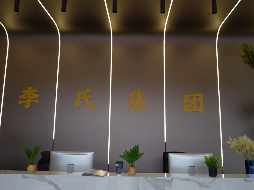 计划打造30多个内外场景 横店短剧片场“上新”即成剧组“新宠”_东阳市融媒体中心