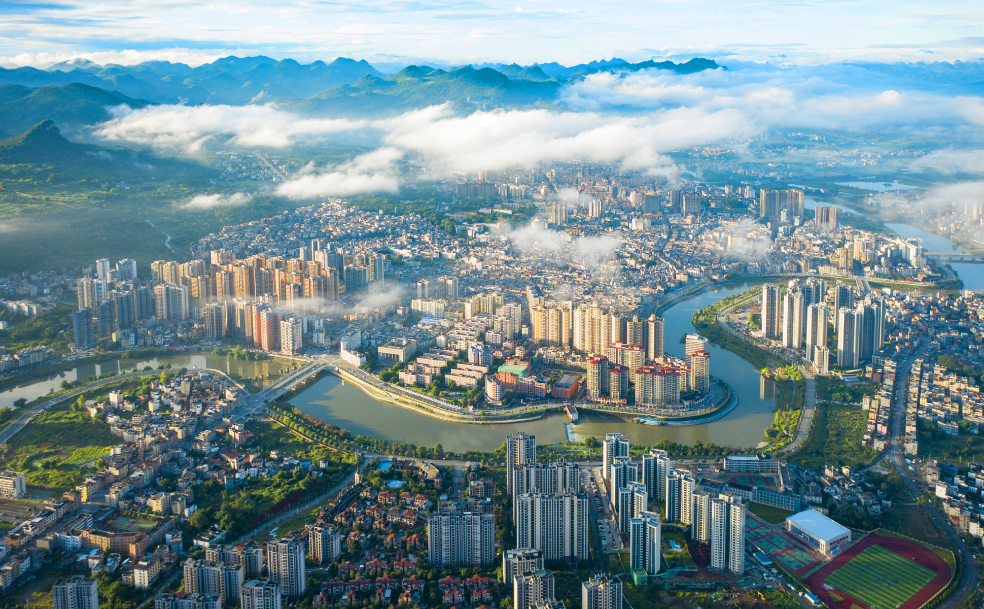 清远市连州市"四坚持"努力推进新型城镇化建设