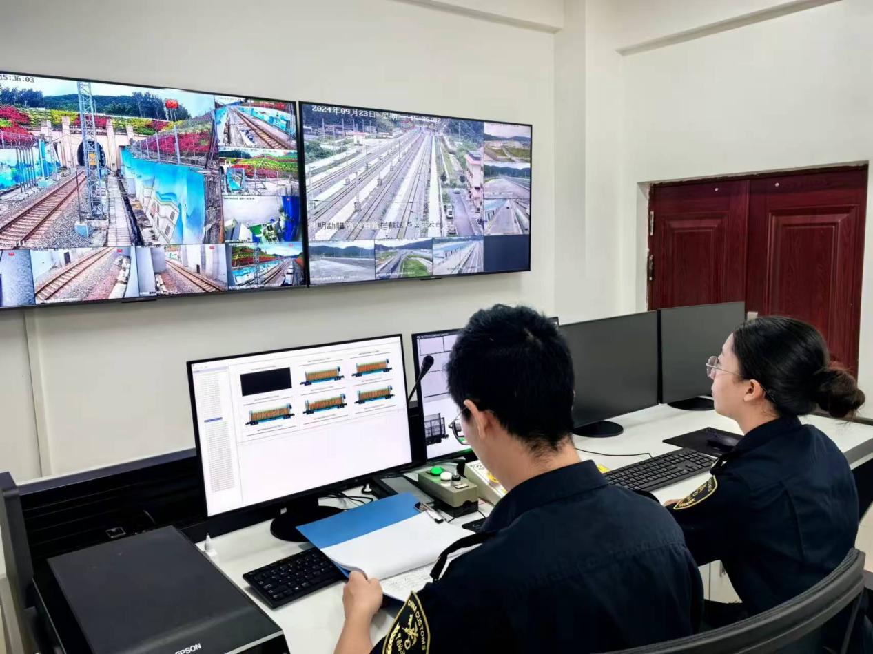 aa663843d17fca3684f23a2873ab4c2