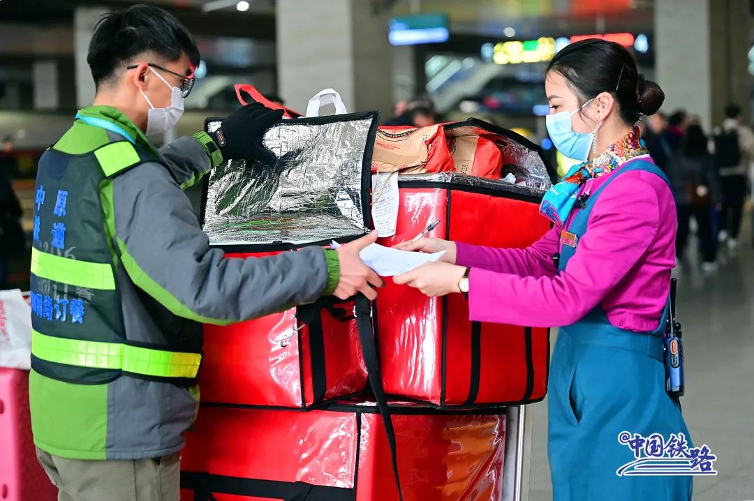 49240072178850405 3f3bef09ddf9273b0103f8cc1f4cd79a_906.jpg