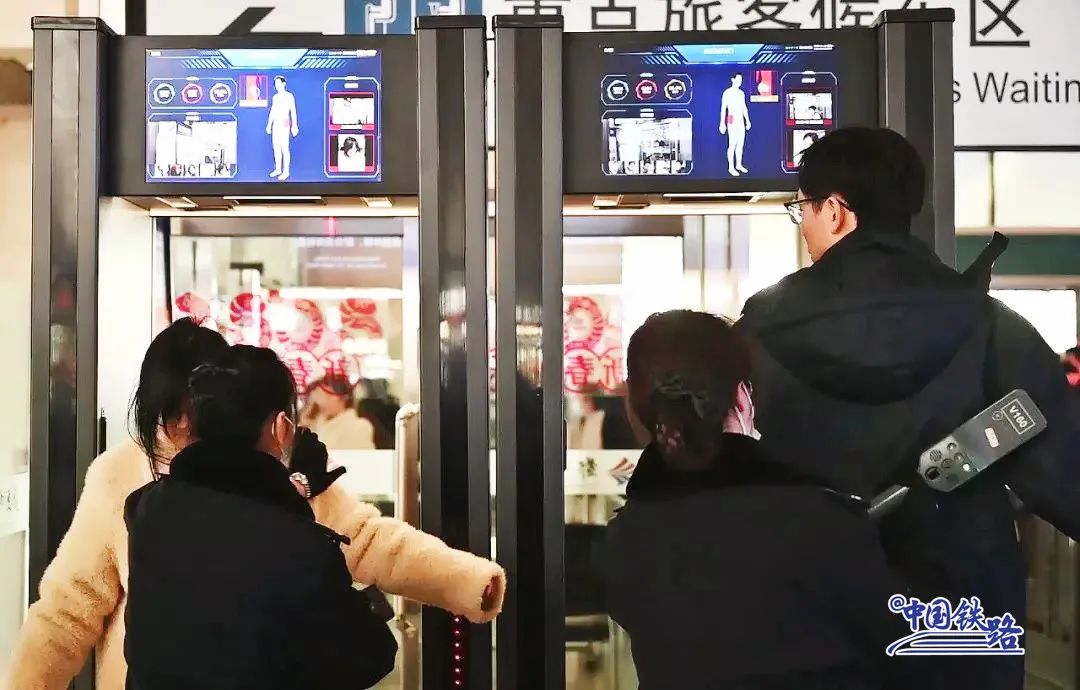 24142338370789716 7ed56f6eea0520b5f8839b90477b7d94_903.jpg