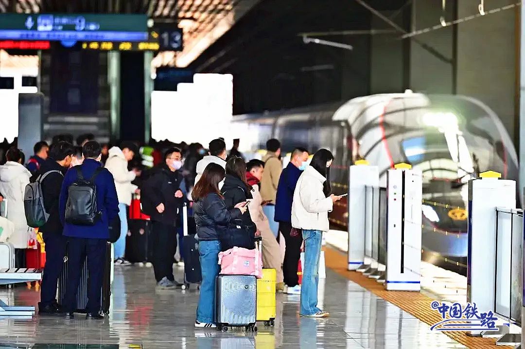 6983984360422653 7cf497bc744a777e8d24d0c091c7d6d2_902.jpg