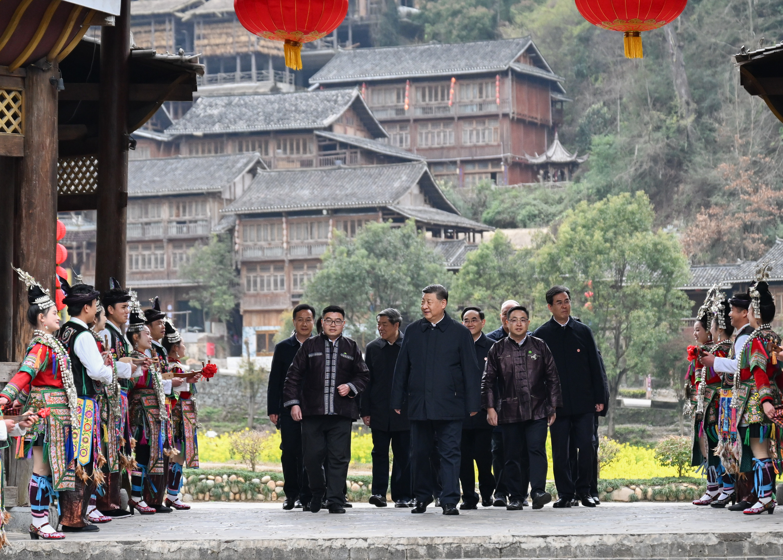 一見·來到民族地區(qū)，總書記看非遺有深意