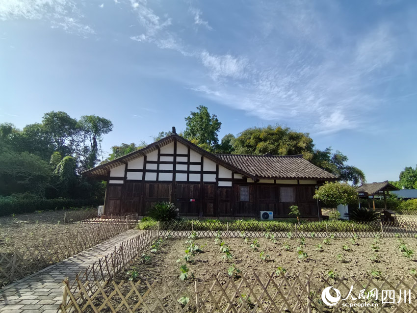 欧阳道达旧居的田园风光。人民网记者 刘海天摄