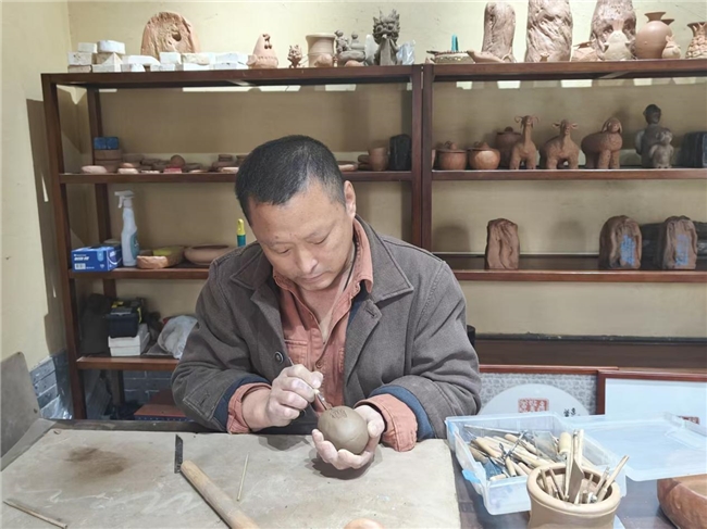 “澄畔漉金”社会实践队赴黄河窑开展实践活动_蒙阴融媒