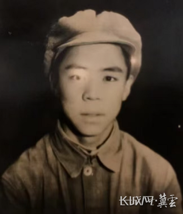 ee0fa804218d961181e4f172f75036f ee0fa804218d961181e4f172f75036f