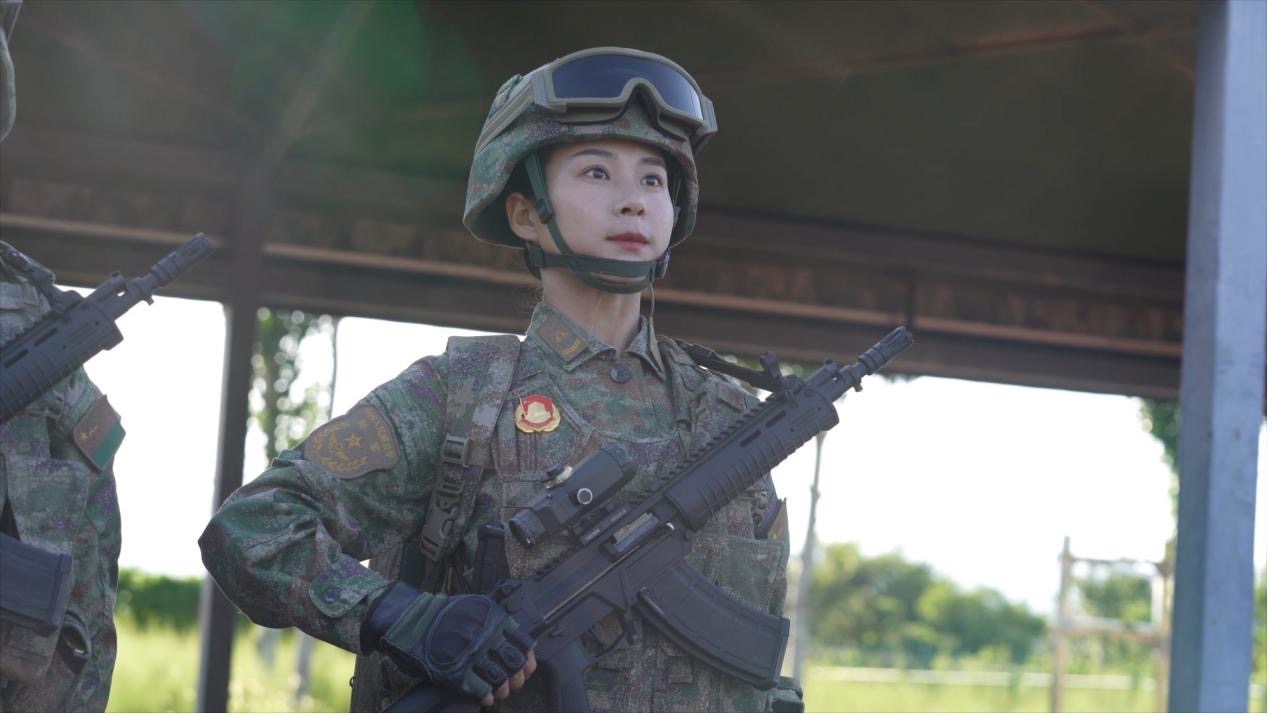 装备方队中唯一的“女教头”，是她！