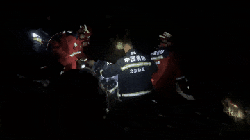 ffae34618c3c5aa374d9751eb43ea747.gif