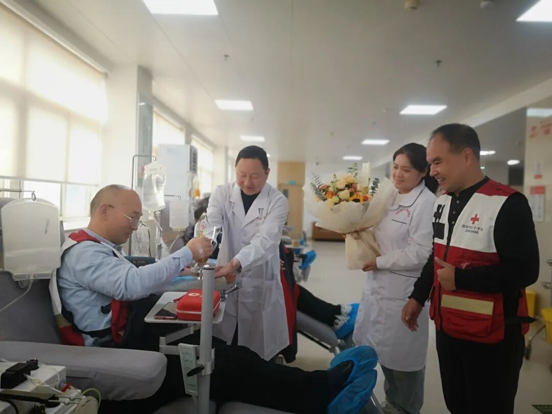 贊！退役軍人，獻血滿300次至少救下390人