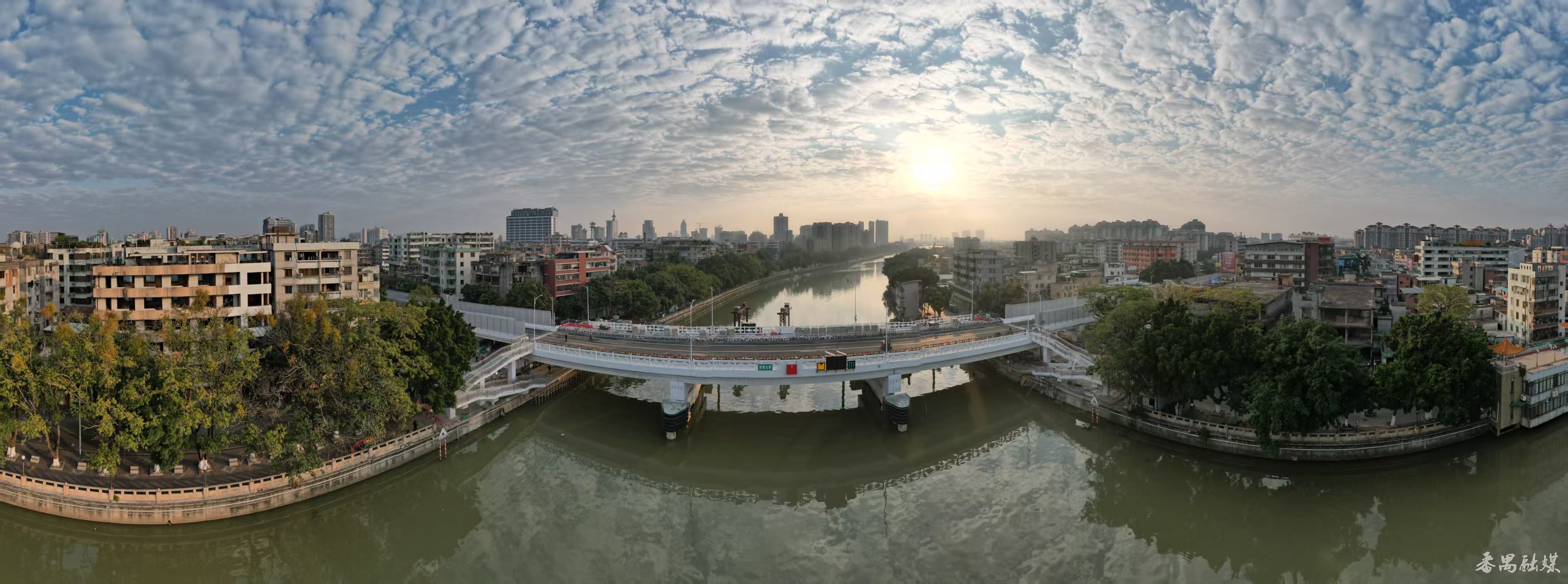改造后的市桥大桥航拍实景