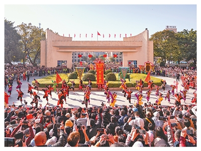 英歌舞表演现场。受访者供图