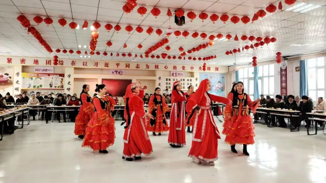 多彩活动庆元旦 欢声笑语迎新年_英吉沙视界