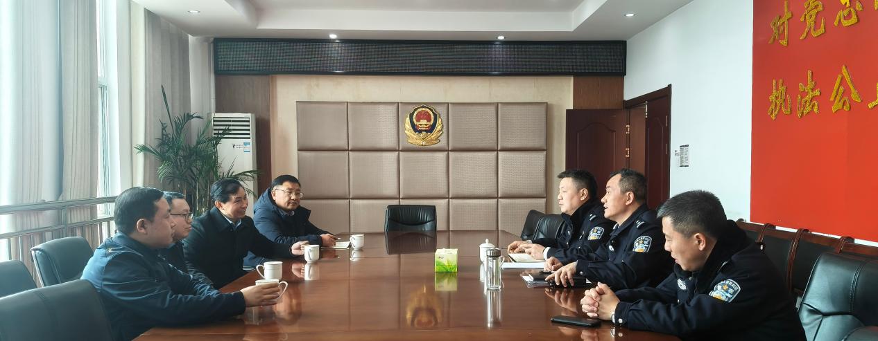 2b4519a9d5858e7a1f8edcb9ae6f4605