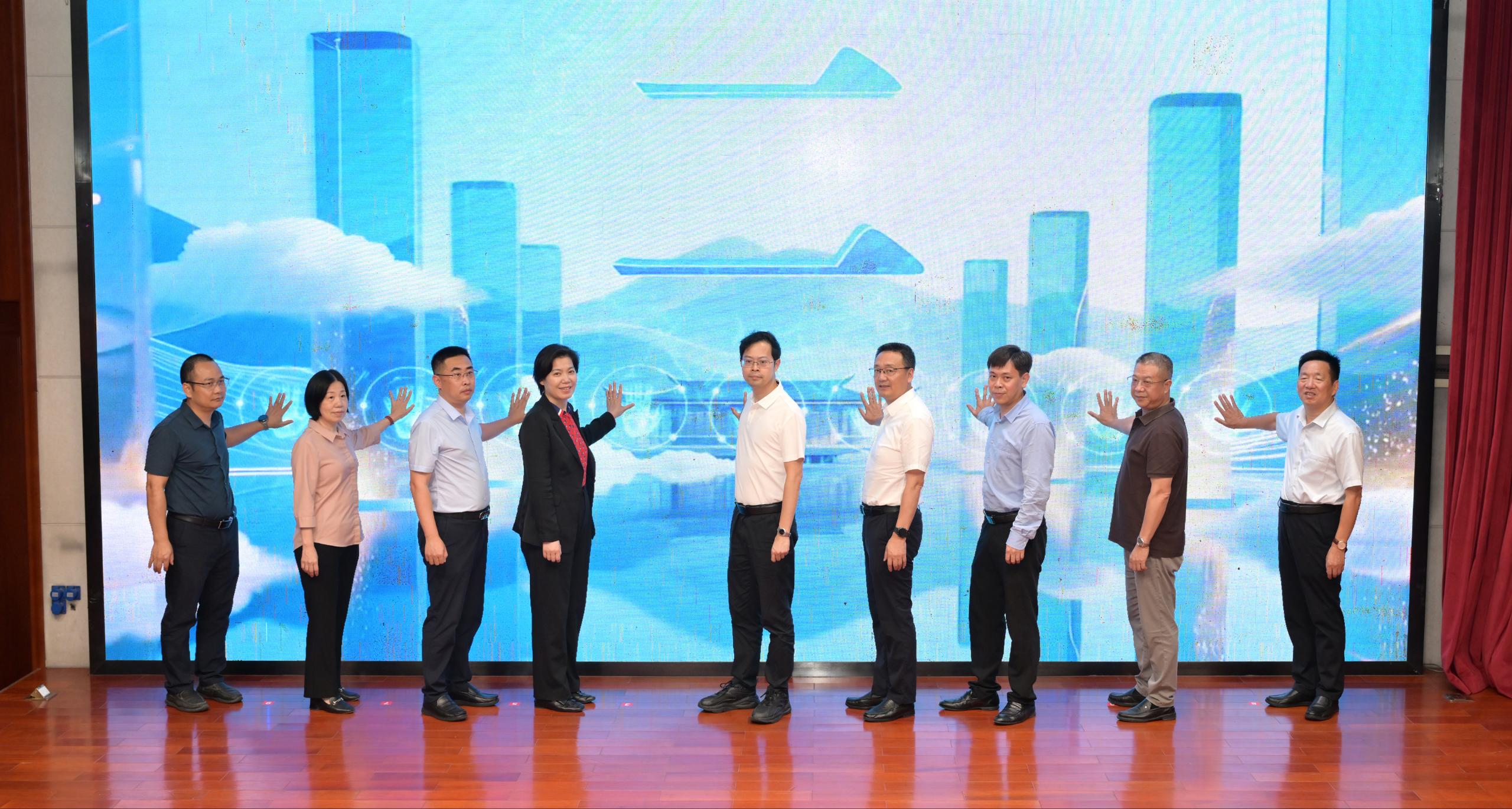 禺韵传薪·诗润少年“禺乐+杯”第十届番禺区中小学生诗词大会正式启动_番禺融媒