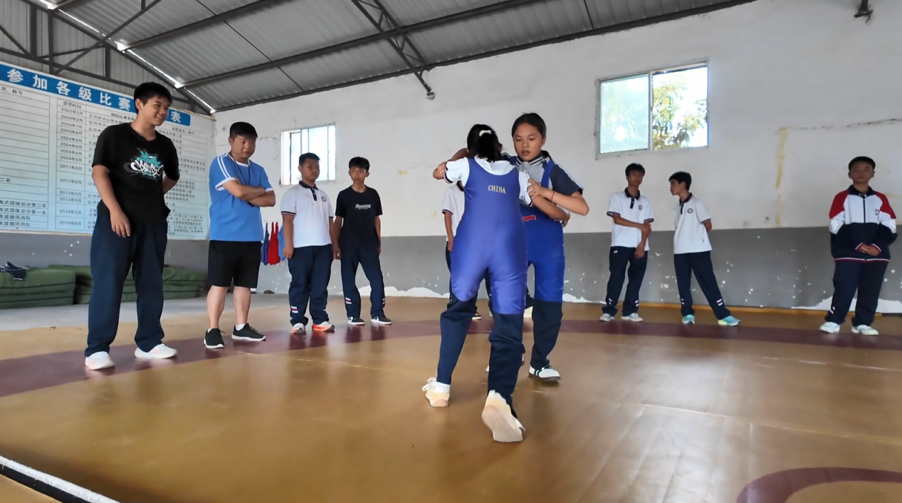 普嘉怡与同学训练
