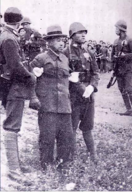1947年4月26日上午，法庭将被告谷寿夫验明正身，押赴雨花台	，依法枪决。