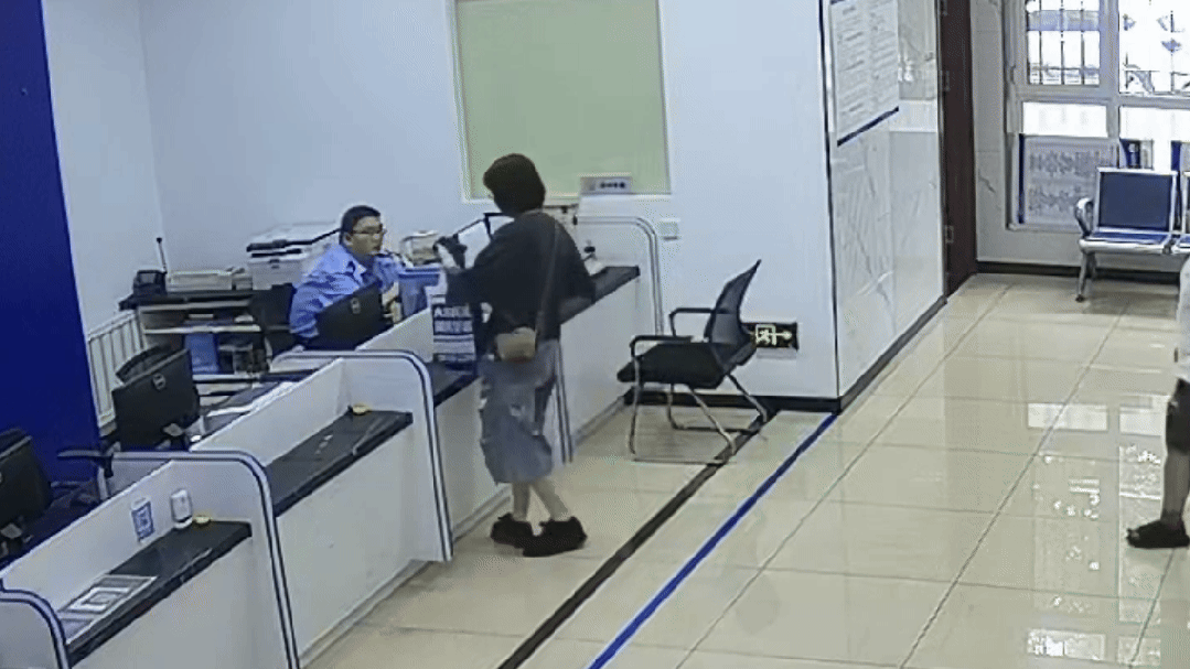 “我妈家暴我！”11岁男孩到派出所报警，结局笑翻全网……