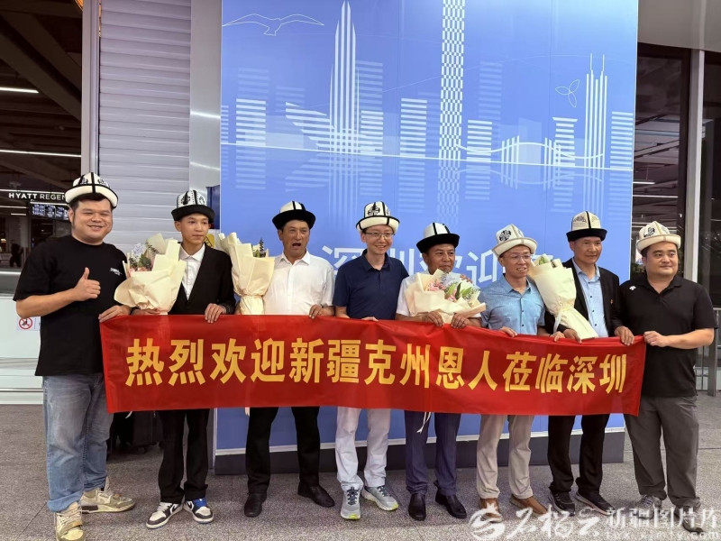 凌晨两点，深圳游客在昆仑山上被新疆牧民所救，后续来了……